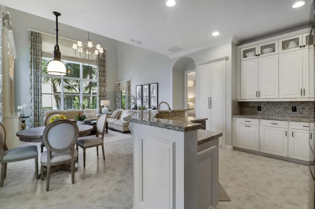 4044 Kingston Lane Palm Beach Gardens FL 33418