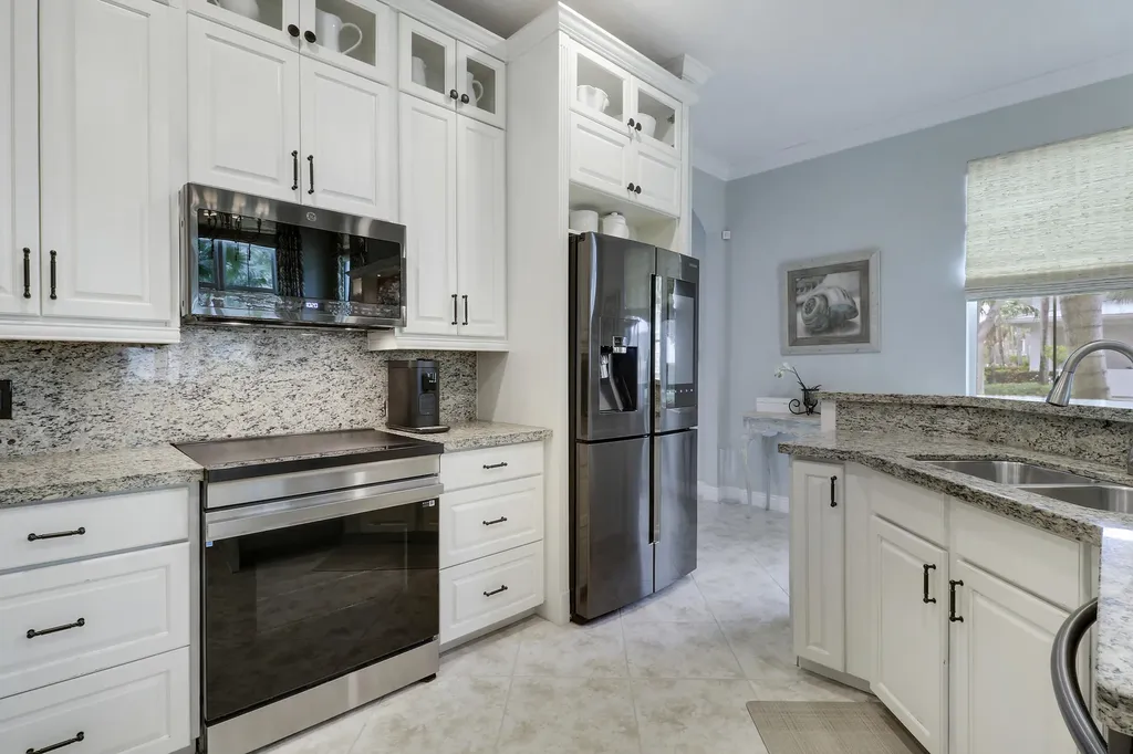 4044 Kingston Lane Palm Beach Gardens FL 33418