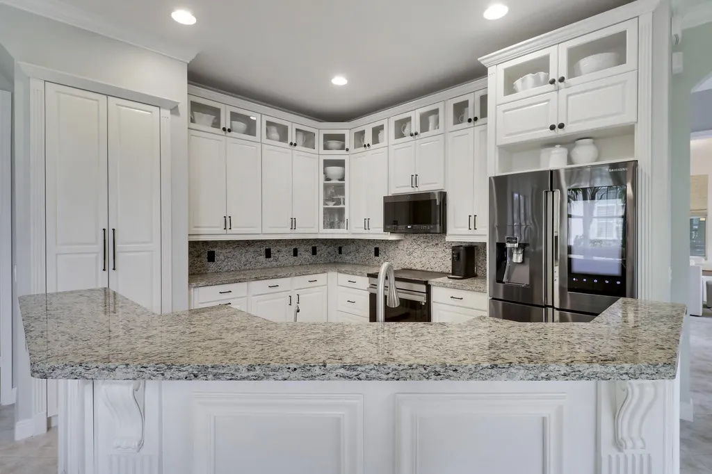 4044 Kingston Lane Palm Beach Gardens FL 33418