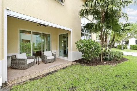 4044 Kingston Lane Palm Beach Gardens FL 33418