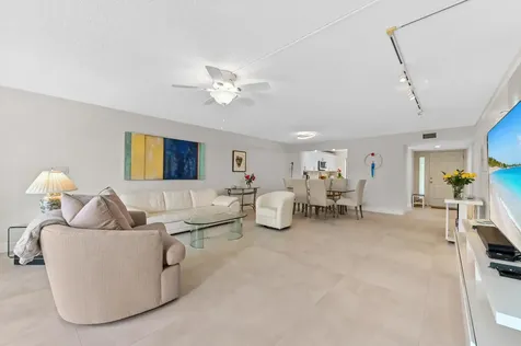 5743 Fairway Park Court Boynton Beach FL 33437