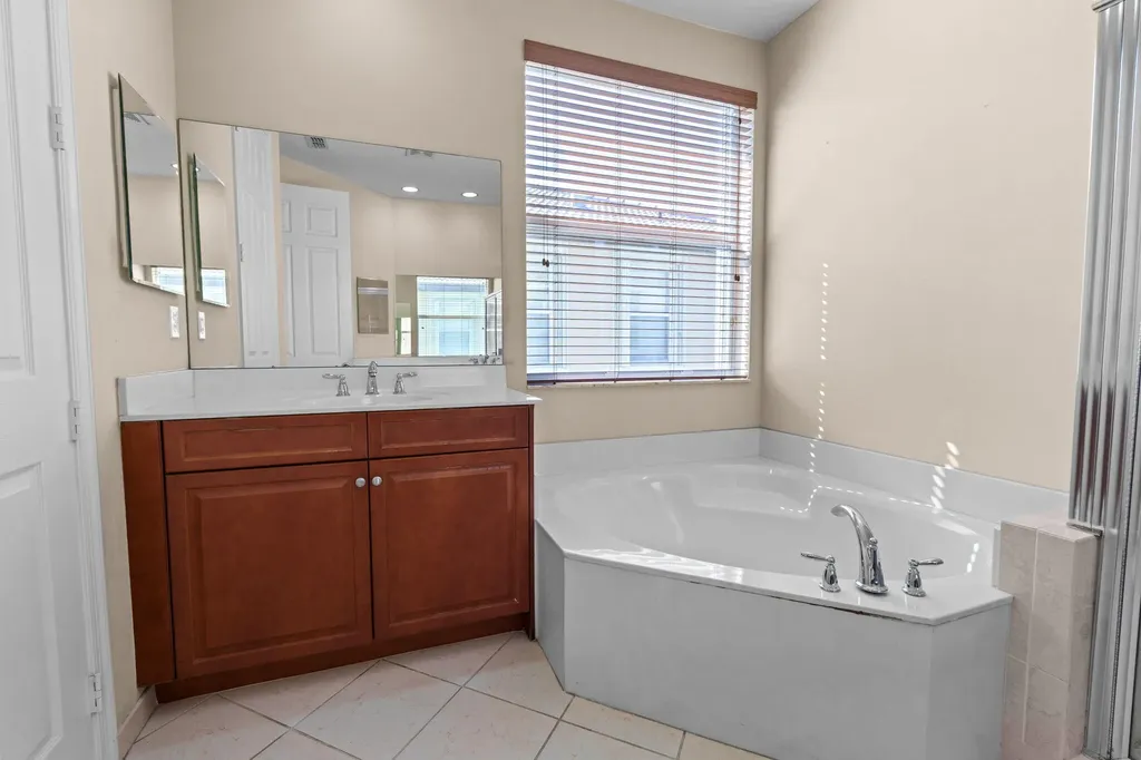 9723 Phipps Lane Wellington FL 33414