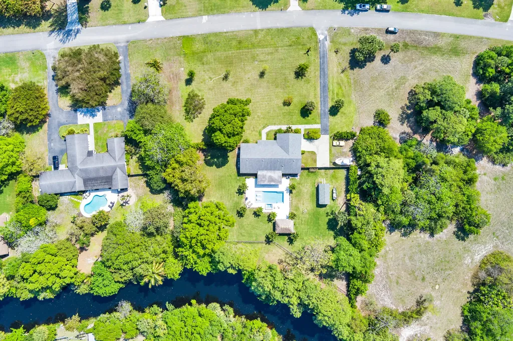 8609 Kelso Drive Palm Beach Gardens FL 33418
