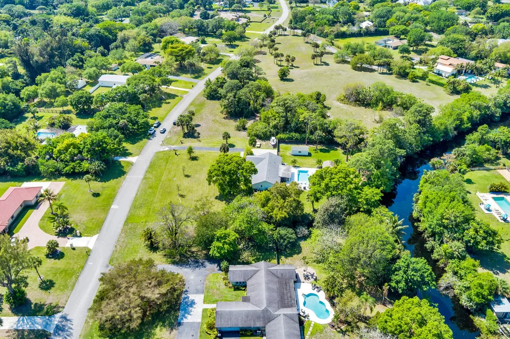 8609 Kelso Drive Palm Beach Gardens FL 33418