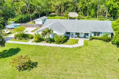 8609 Kelso Drive Palm Beach Gardens FL 33418