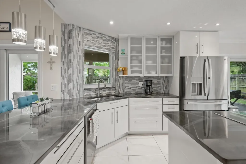 1064 Raintree Lane Wellington FL 33414