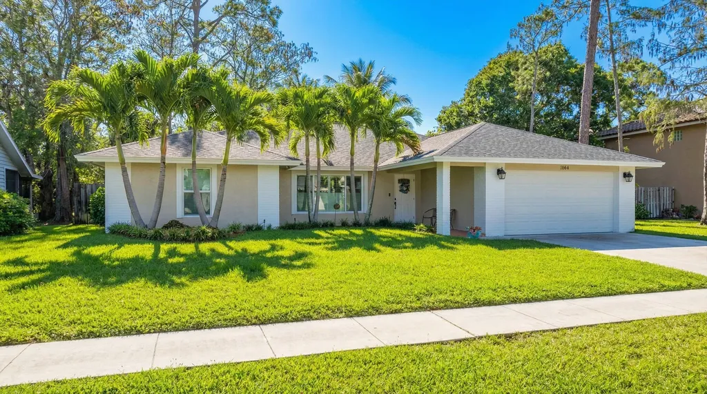 1064 Raintree Lane Wellington FL 33414
