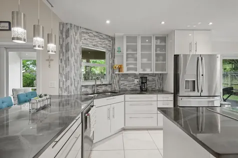 1064 Raintree Lane Wellington FL 33414