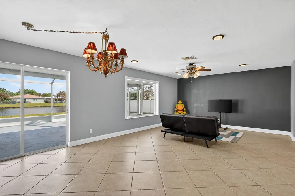 1991 SW Jamesport Drive Port St Lucie FL 34953