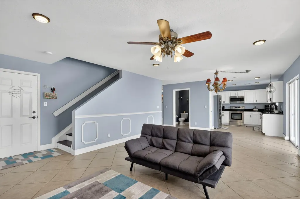 1991 SW Jamesport Drive Port St Lucie FL 34953