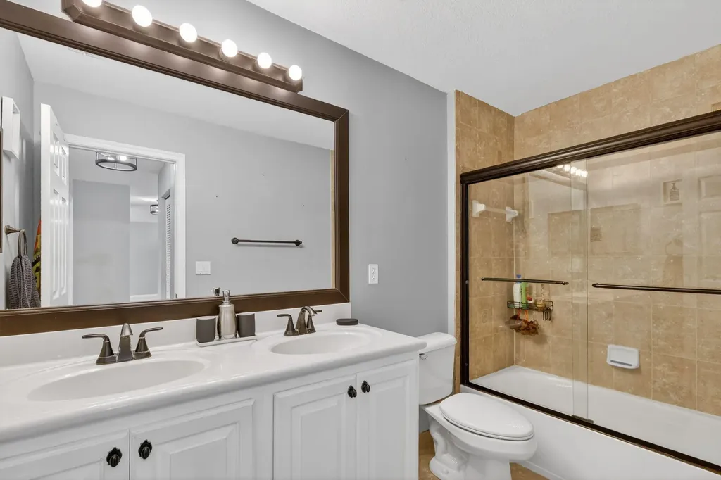 1991 SW Jamesport Drive Port St Lucie FL 34953