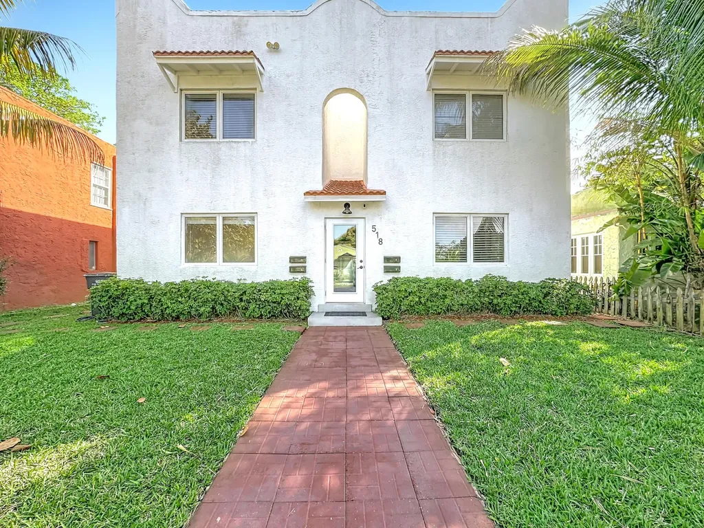 518 Biscayne Drive West Palm Beach FL 33401