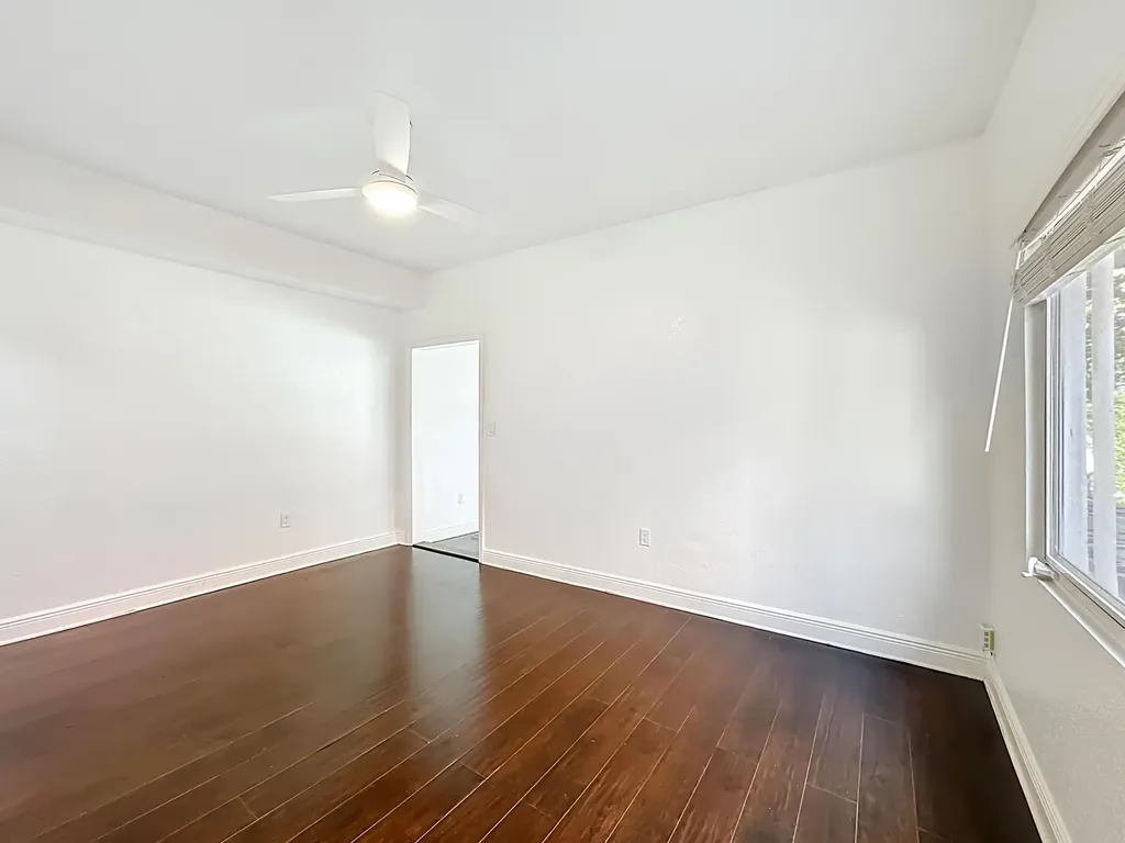 518 Biscayne Drive West Palm Beach FL 33401