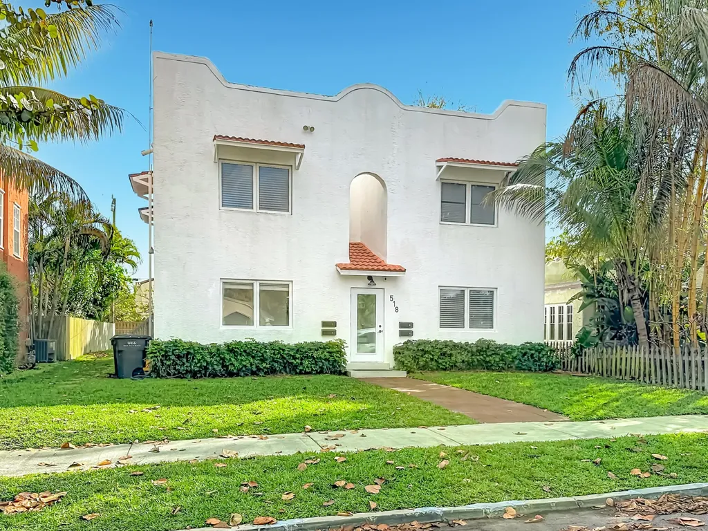 518 Biscayne Drive West Palm Beach FL 33401