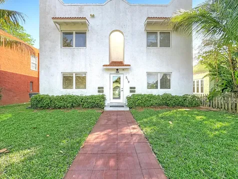 518 Biscayne Drive West Palm Beach FL 33401