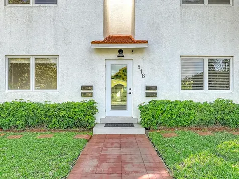 518 Biscayne Drive West Palm Beach FL 33401