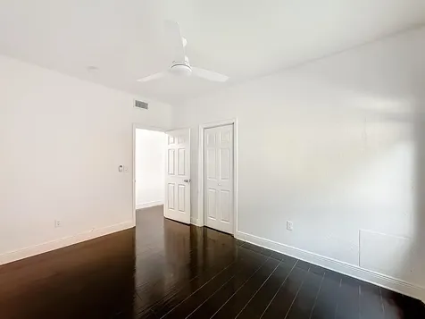 518 Biscayne Drive West Palm Beach FL 33401