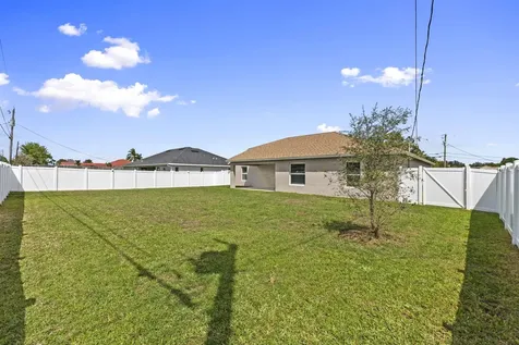 2186 SW Imperial Street Port St Lucie FL 34987