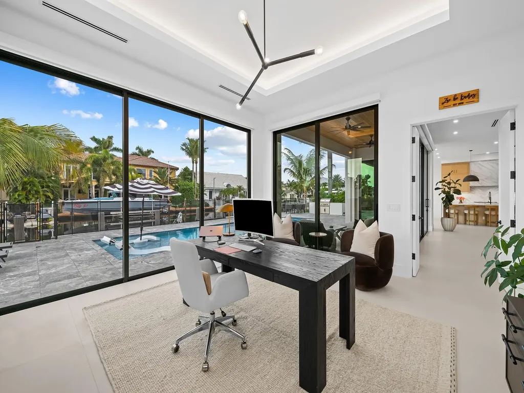 2420 NE 48th Street Lighthouse Point FL 33064