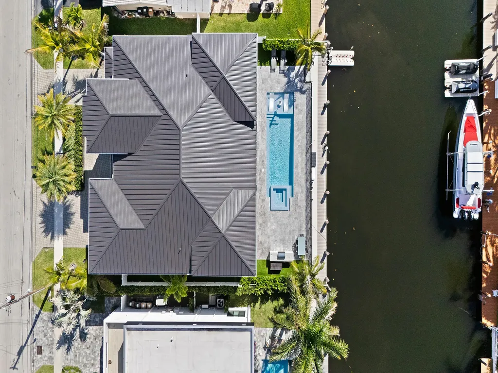 2420 NE 48th Street Lighthouse Point FL 33064
