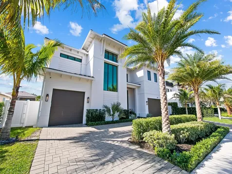 2420 NE 48th Street Lighthouse Point FL 33064