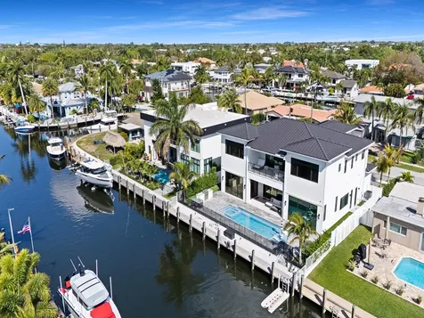 2420 NE 48th Street Lighthouse Point FL 33064