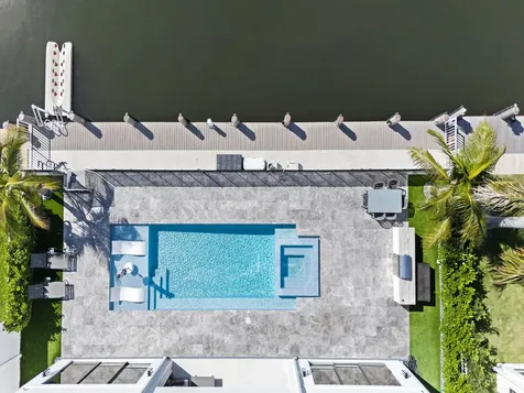 2420 NE 48th Street Lighthouse Point FL 33064