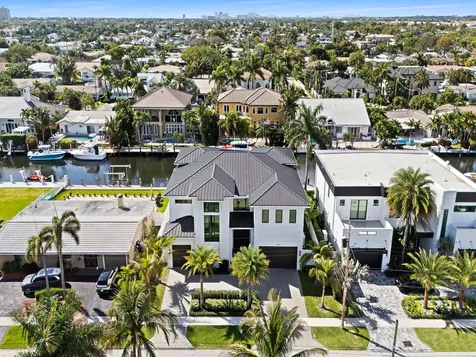 2420 NE 48th Street Lighthouse Point FL 33064