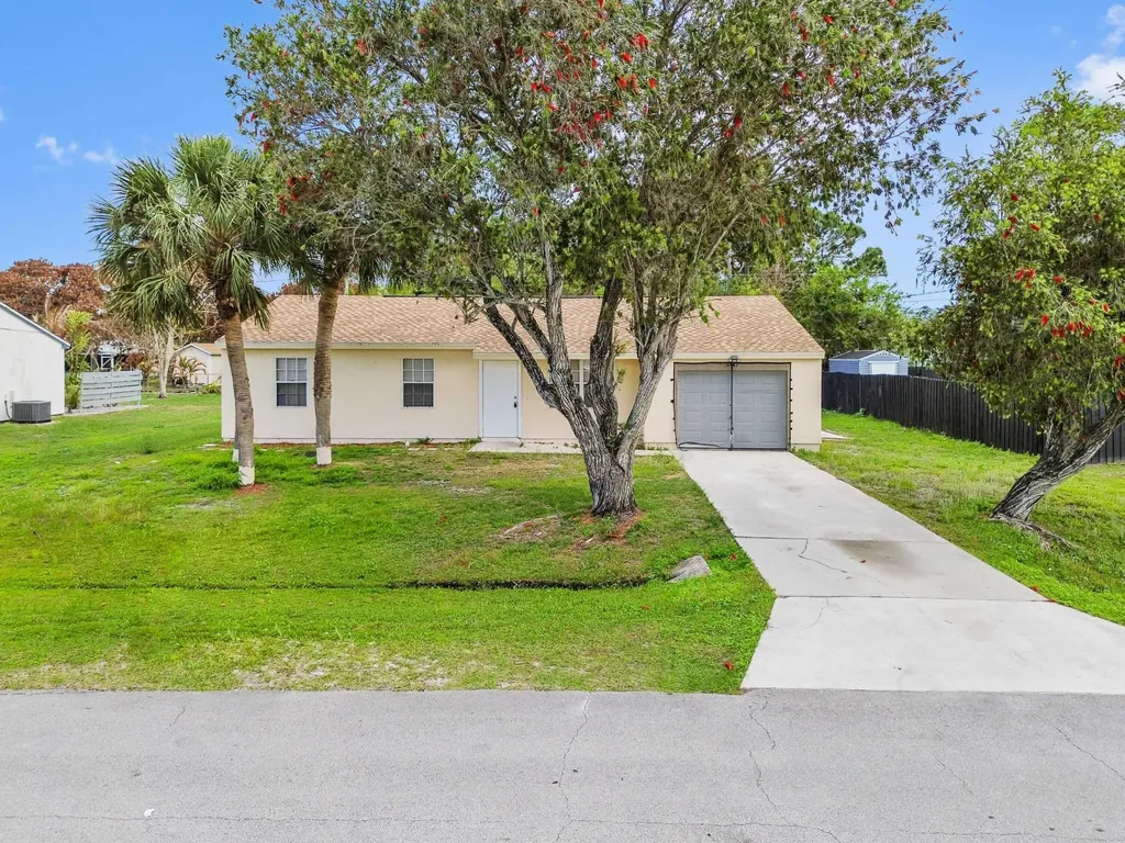 2441 SE University Terrace Port St Lucie FL 34952