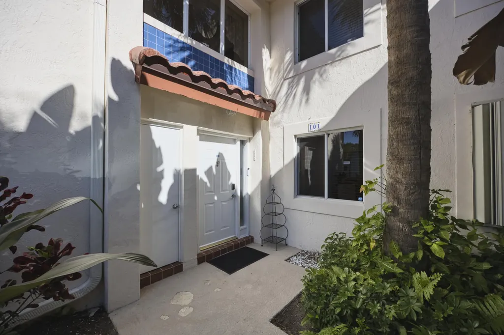 380 NW 67th Street Boca Raton FL 33487