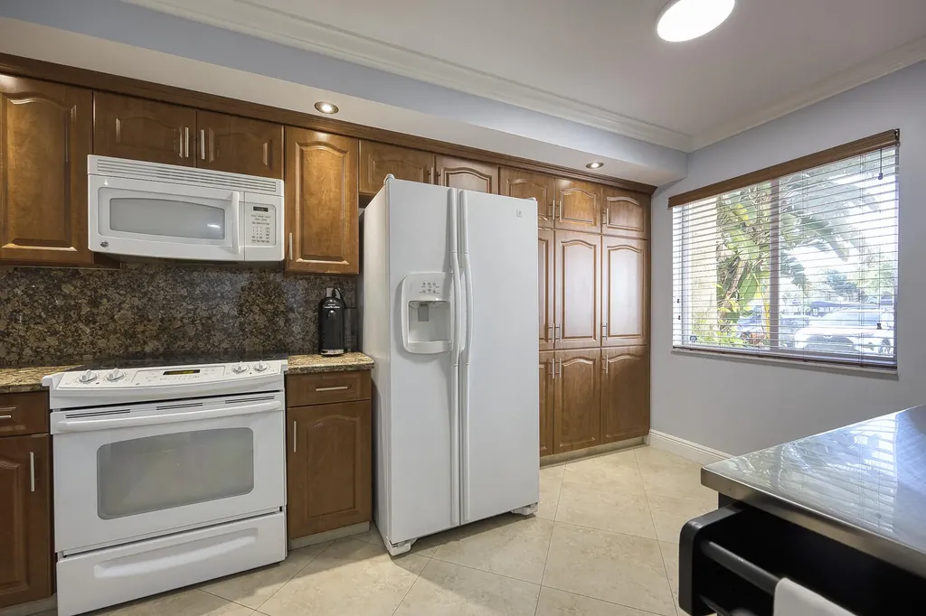 380 NW 67th Street Boca Raton FL 33487