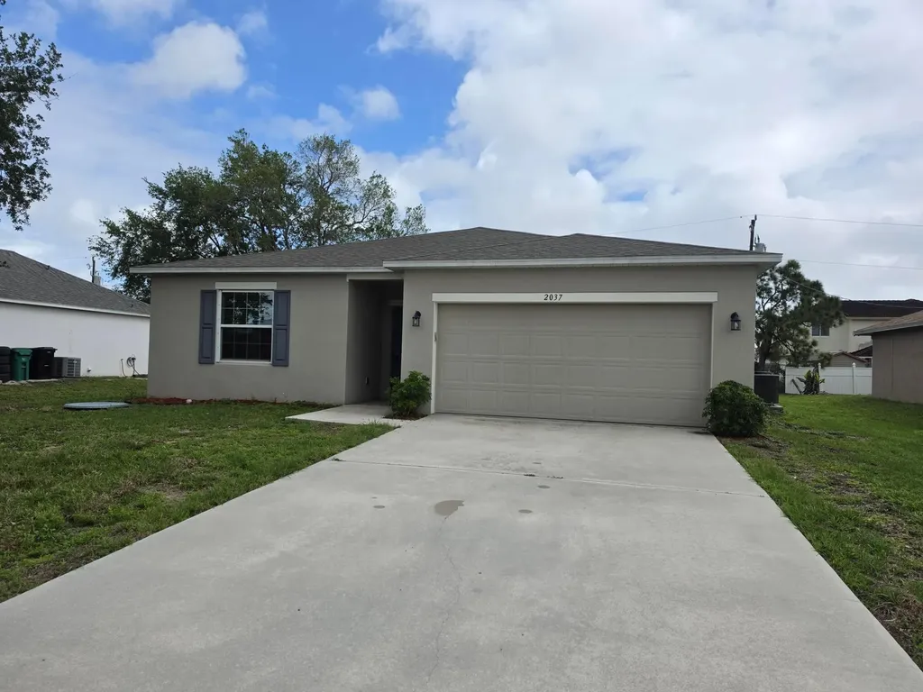 2037 SW Mcallister Lane Port St Lucie FL 34953
