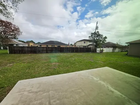 2037 SW Mcallister Lane Port St Lucie FL 34953