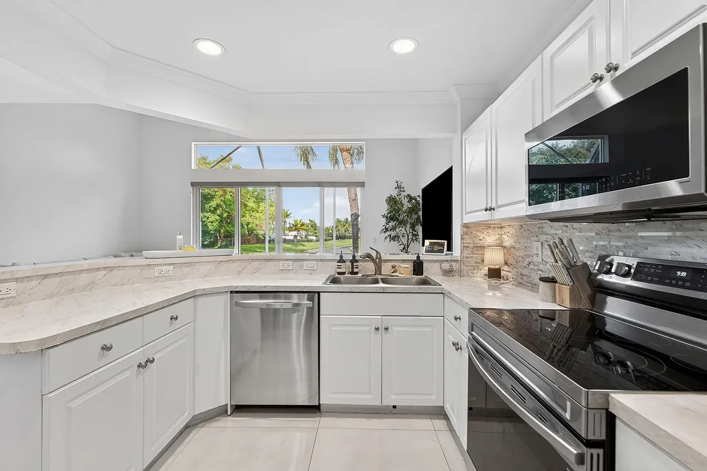 10123 N Military Trail Palm Beach Gardens FL 33410