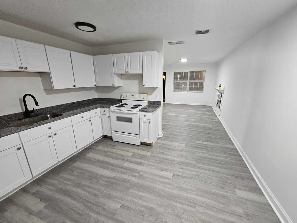 1853 Service Road North Palm Beach FL 33408