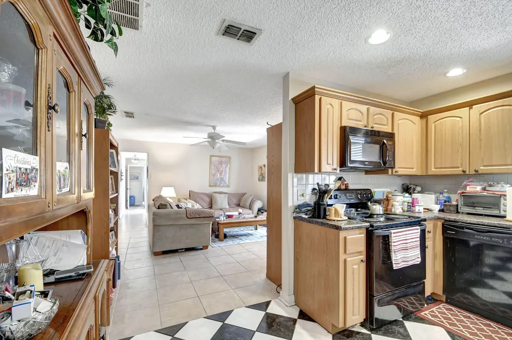 1853 Service Road North Palm Beach FL 33408