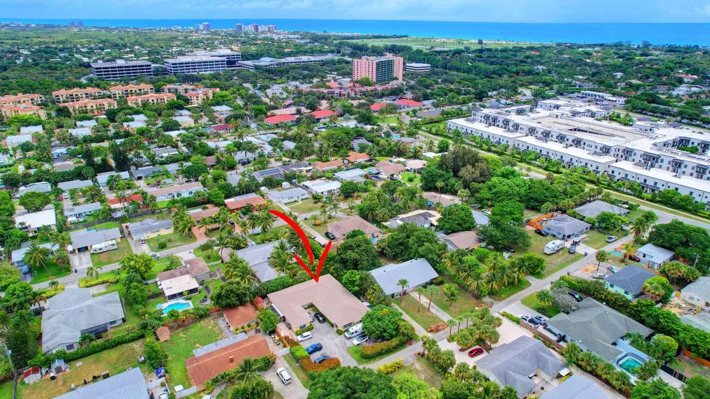 1853 Service Road North Palm Beach FL 33408