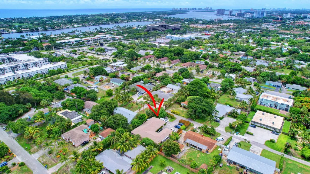 1853 Service Road North Palm Beach FL 33408