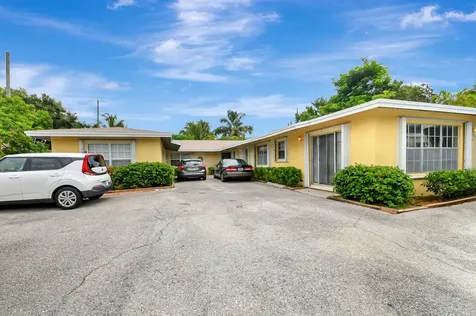 1853 Service Road North Palm Beach FL 33408