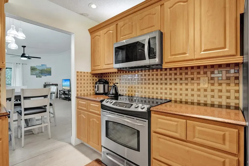 9361 SW 23rd Street Davie FL 33324