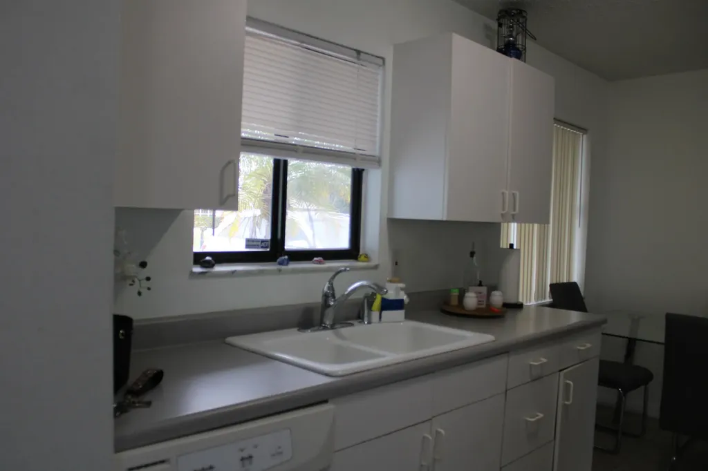 2533 SE Grand Drive Port St Lucie FL 34952