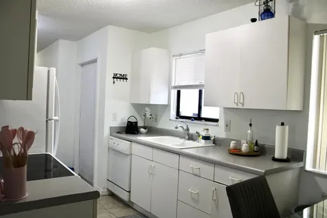 2533 SE Grand Drive Port St Lucie FL 34952