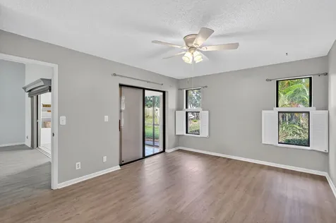 7643 SE Sugar Sand Circle Hobe Sound FL 33455
