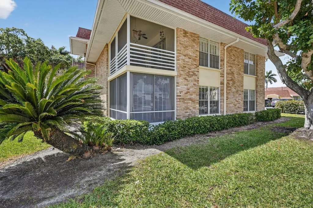 5510 Tamberlane Circle Palm Beach Gardens FL 33418