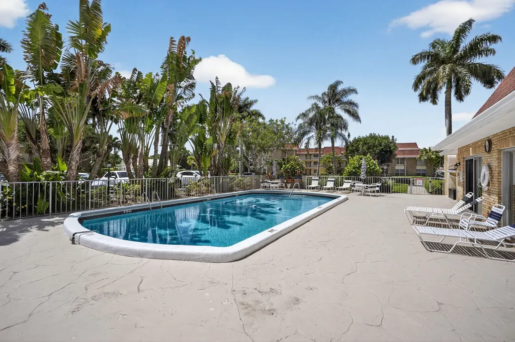5510 Tamberlane Circle Palm Beach Gardens FL 33418