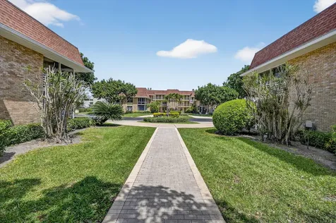 5510 Tamberlane Circle Palm Beach Gardens FL 33418
