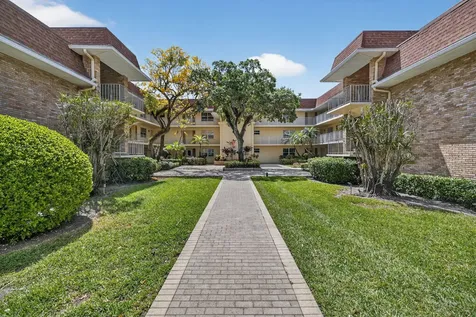 5510 Tamberlane Circle Palm Beach Gardens FL 33418