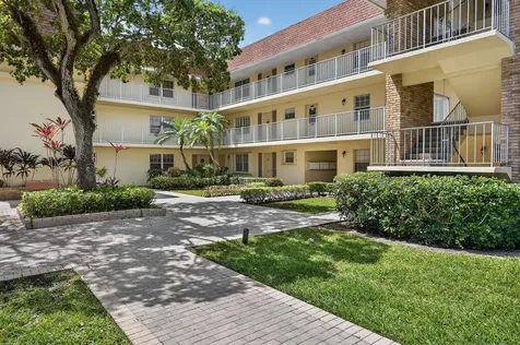 5510 Tamberlane Circle Palm Beach Gardens FL 33418