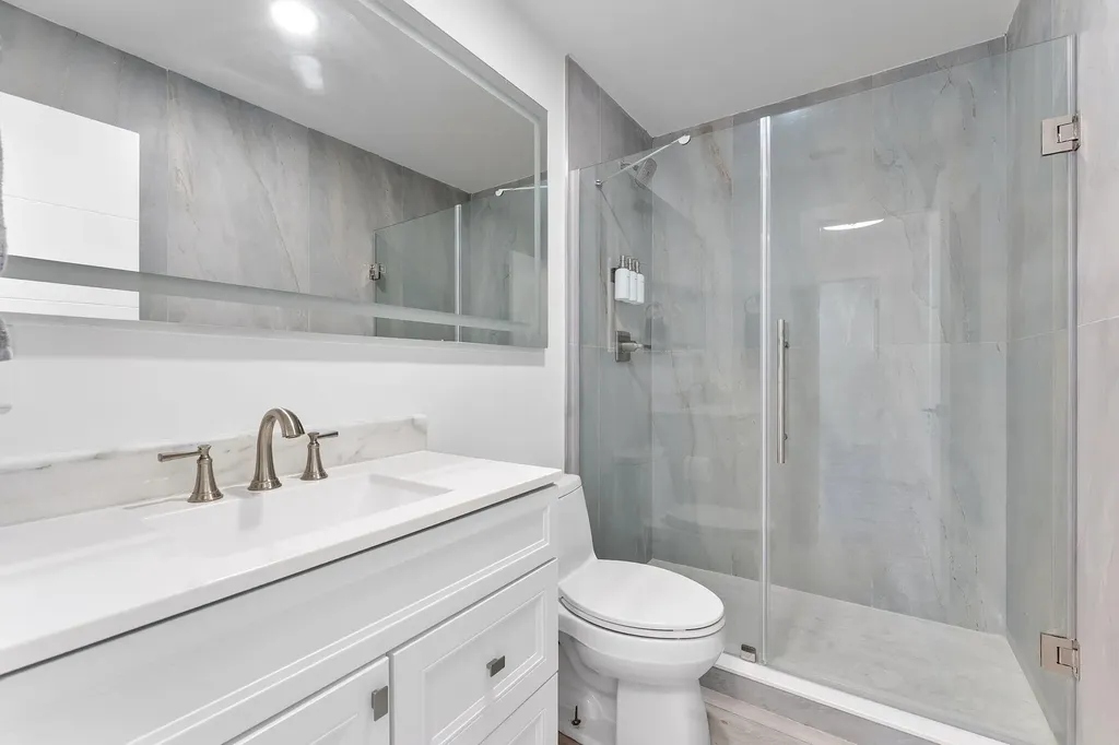 126 Harbor Circle Delray Beach FL 33483