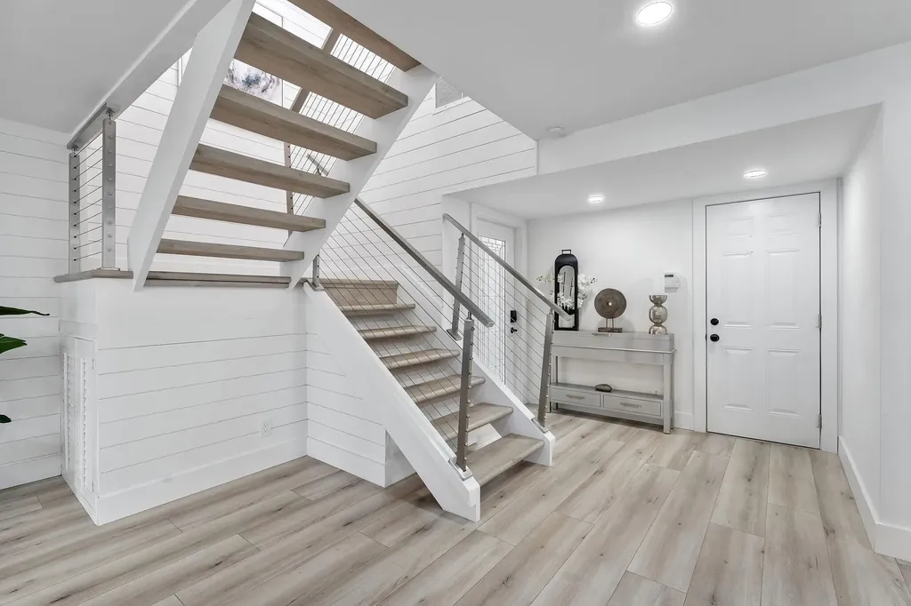 126 Harbor Circle Delray Beach FL 33483